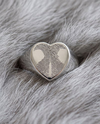 Bague cœur gravée d'une empreinte de truffe – Atelier Ysole, vue 4