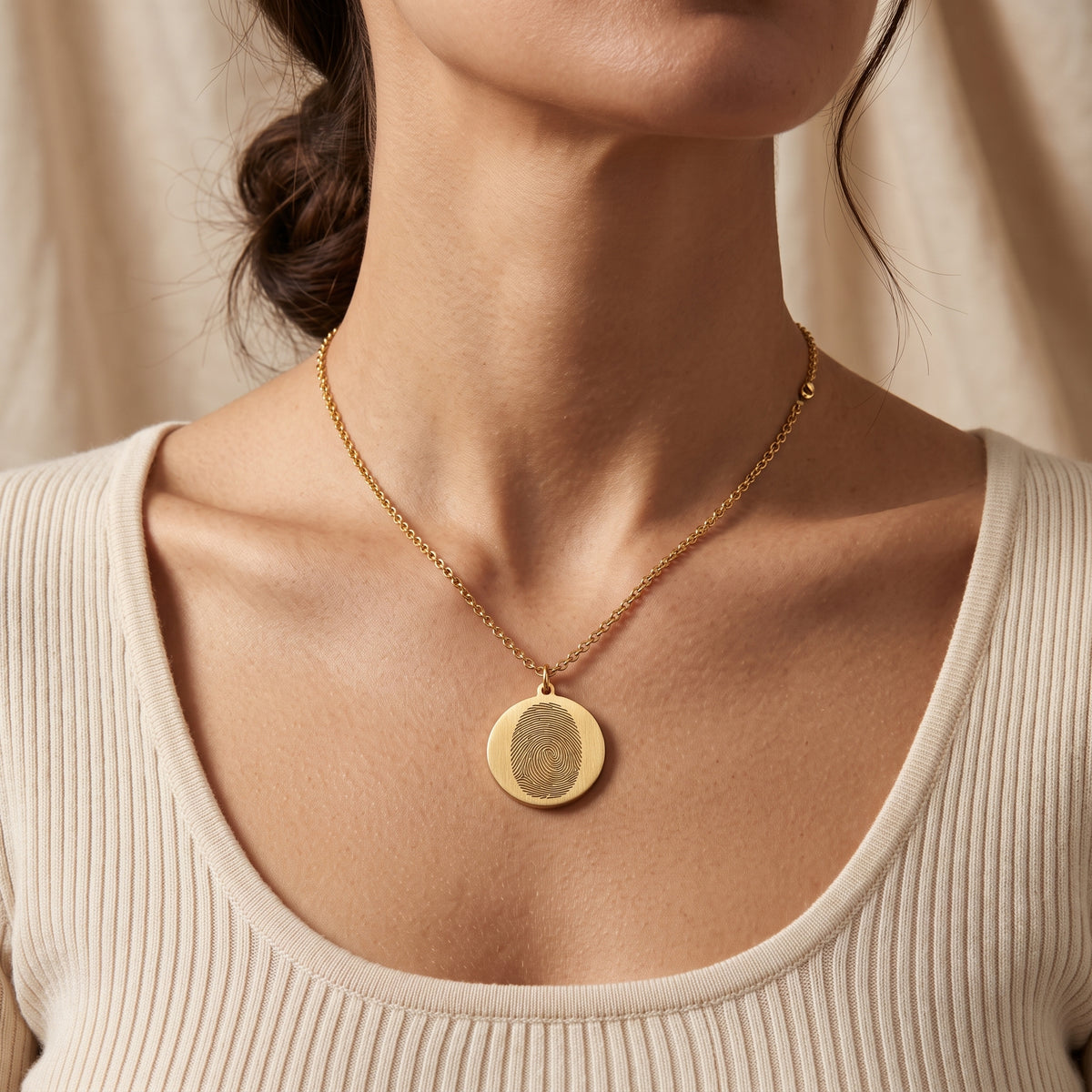 Collier gravé d'une empreinte digitale – Atelier Ysole, vue 5