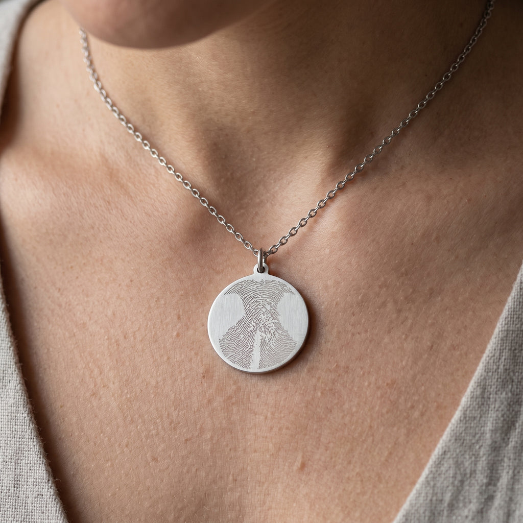 Collier gravé d'une empreinte de truffe – Atelier Ysole, vue 3