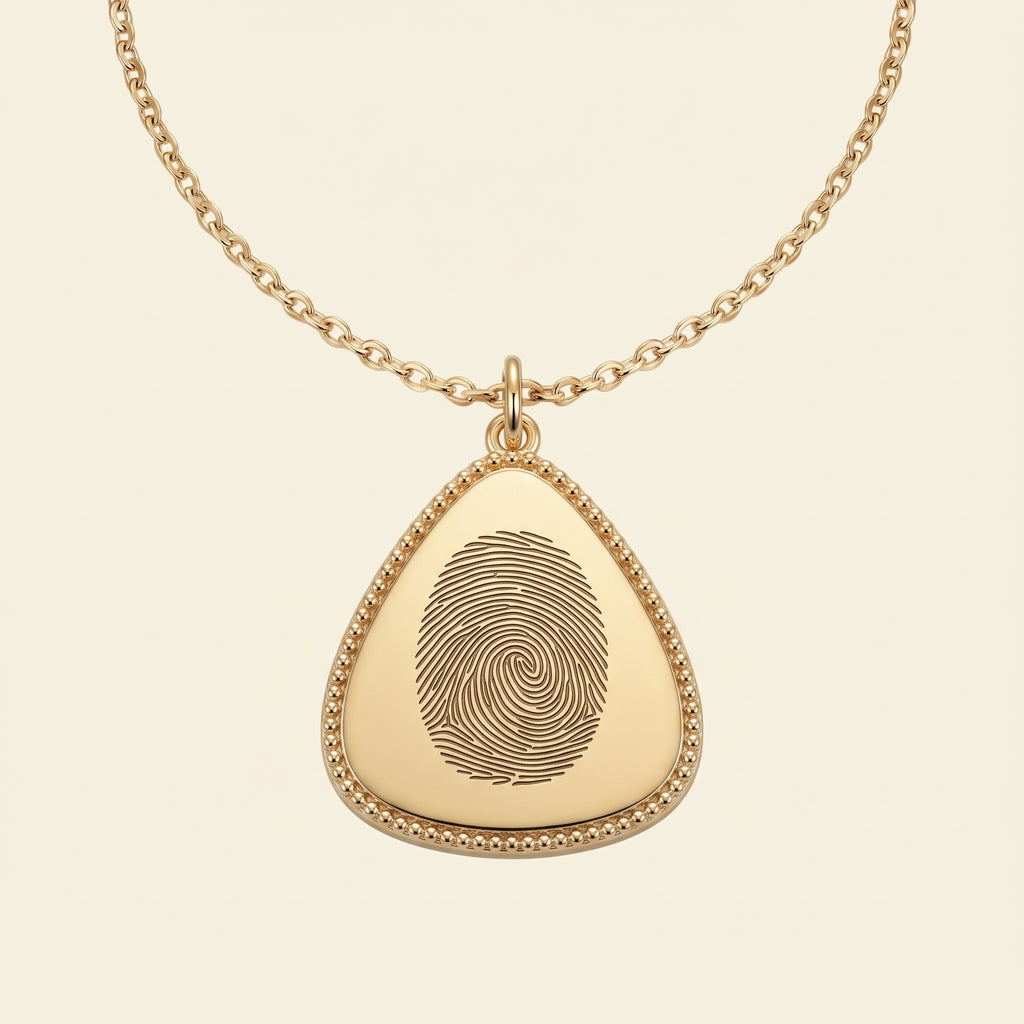 Collier goutte gravé d'une empreinte digitale – Atelier Ysole, vue 3