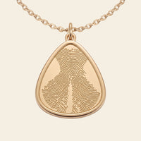 Collier goutte gravé d'une empreinte de truffe – Atelier Ysole